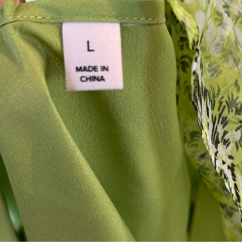 Cinq a Sept Dandelion Katerina Puff Sleeve Top in Matcha - Picture 9 of 11